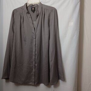 AMBER SUN WOMEN'S V-NECK HIDDEN BUTTON BLOUSE
